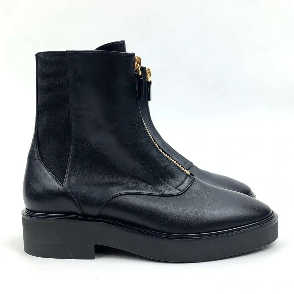 Stuart Weitzman Boots Black Leather Zip Front Ankle Bootie Low Heel Size 36.5 6 - Picture 2 of 10